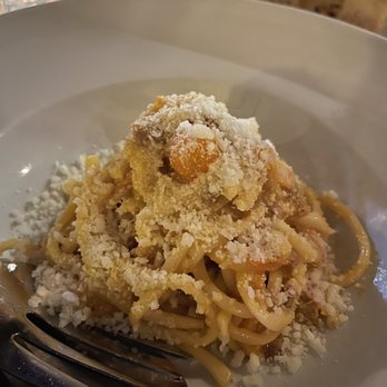 Il Nido - Bucatini - Italian Near Me - Seattle, Washington Il Nido - Bucatini - Italian Near Me - Seattle, Washington