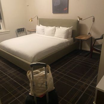 Found Hotel - Bedroom area, nice and clean - Hotels Near Me - San Francisco, California