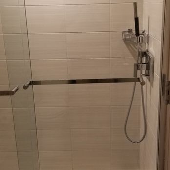Palm Beach Gardens Marriott - Very nice bathrooms . This was on the 7th floor in room 728 . - Hotels Near Me - Palm Beach Gardens, Florida Palm Beach Gardens Marriott - Very nice bathrooms . This was on the 7th floor in room 728 . - Hotels Near Me - Palm Beach Gardens, Florida