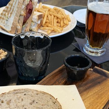 Adele Resturant & Bar - Modern European Near Me - Prague, Puerto Rico