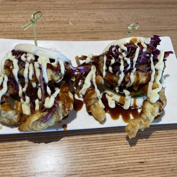 Kiwami Ramen - Soft shell crab on steamed bun. Yummy! - Ramen Near Me - Tucson, Arizona Kiwami Ramen - Soft shell crab on steamed bun. Yummy! - Ramen Near Me - Tucson, Arizona