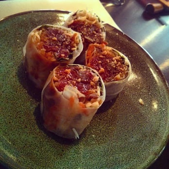 Table Ronde - Rouleaux de printemps au boeuf mariné cru (5€) - Vietnamese Near Me - Paris, 75