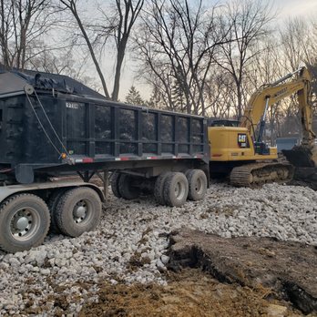 Kcm - Loading out for the new foundation - Demolition Services Near Me Kcm - Loading out for the new foundation - Demolition Services Near Me