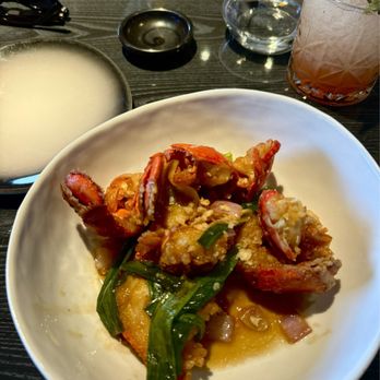 Sky Wise Lounge - Sky Wise Lobster Avocado Salad - Asian Fusion Near Me - Brooklyn, New York