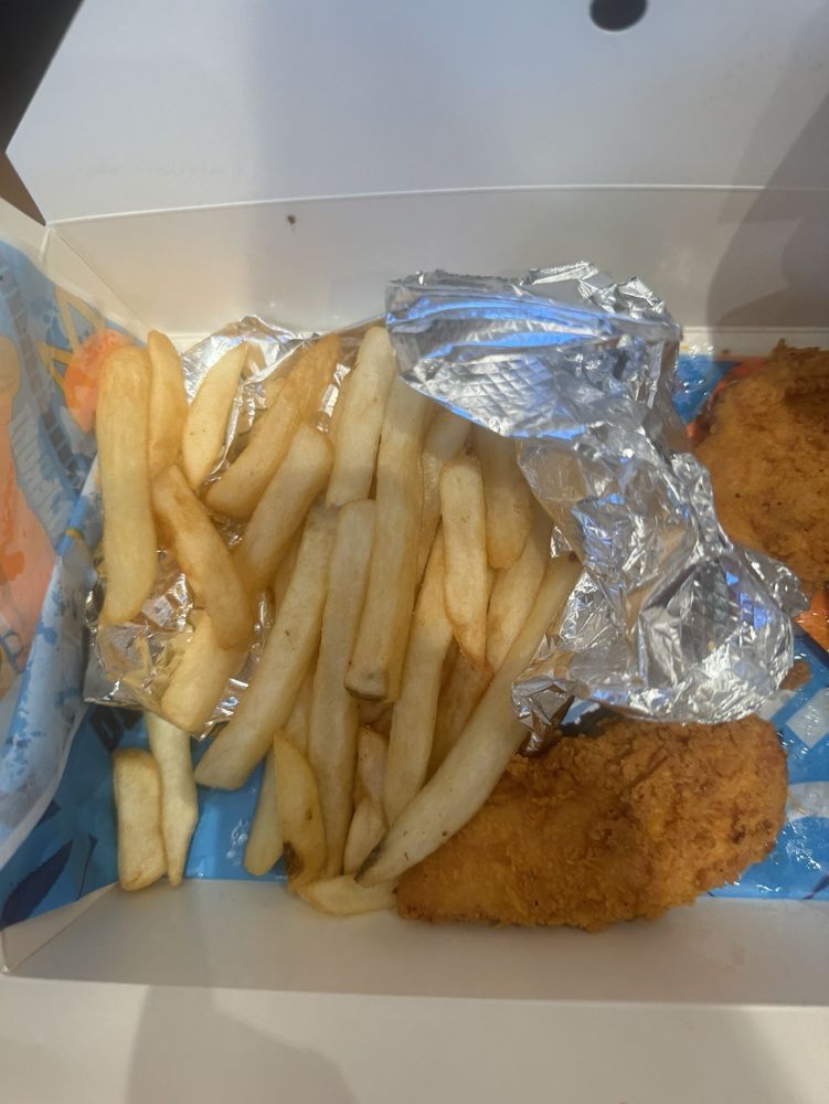 ATOMIC WINGS Updated June 2024 14 Photos 4947 West 77th St, Edina