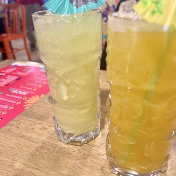 Ciudad Bonita - Mango lemonade left and passionfruit juice right - Colombian Near Me - North Charleston, South Carolina
