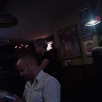 Red Lion - Ambiente viernes noche - Beer Bar Near Me - Valencia, V