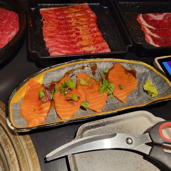 Chubby Cattle - Salmon sashimi - Barbeque Near Me - Los Angeles, California Chubby Cattle - Salmon sashimi - Barbeque Near Me - Los Angeles, California