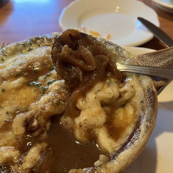 Hart's Turkey Farm Restaurant - Digging deep into the onion soup. Decent broth and lots of onions - American Near Me - Meredith, New Hampshire Hart's Turkey Farm Restaurant - Digging deep into the onion soup. Decent broth and lots of onions - American Near Me - Meredith, New Hampshire