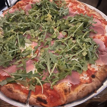 Juliana's - Medium No. 4 (tomato, mozzarella, arugula, and prosciutto) - Pizza Near Me - Brooklyn, New York Juliana's - Medium No. 4 (tomato, mozzarella, arugula, and prosciutto) - Pizza Near Me - Brooklyn, New York