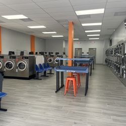 J and Jb Coin Laundry - Washers and dryers
