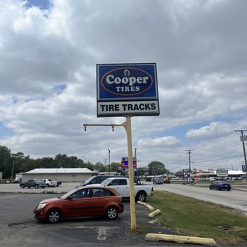 Tire Tracks - Wilmington - Front - Tires Near Me - Wilmington, Illinois Tire Tracks - Wilmington - Front - Tires Near Me - Wilmington, Illinois