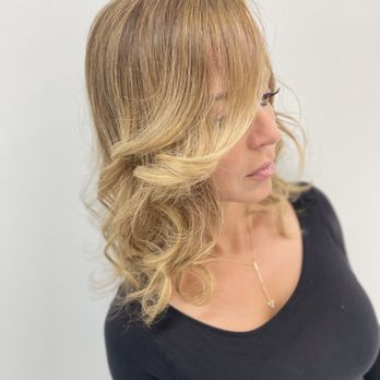 I Shine Studio - Hair Salons Near Me - Northridge, California