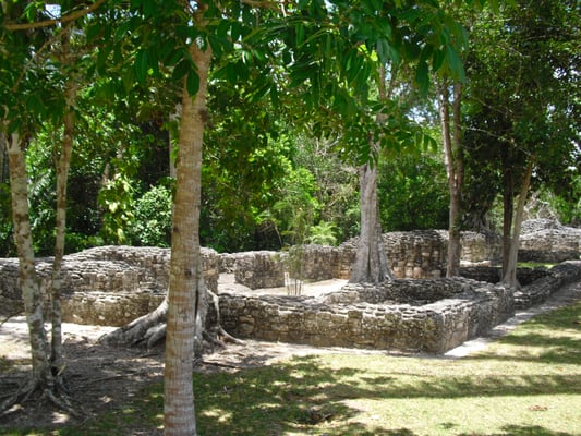 Zona Arqueológica de Kohunlich by null