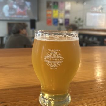 The Casual Pint - American Near Me - Falls Church, Virginia The Casual Pint - American Near Me - Falls Church, Virginia