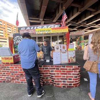 Baltimore Farmers' Market & Bazaar - Buy the Strawberry Lemonade!!! Omg so good - Farmers Market Near Me Baltimore Farmers' Market & Bazaar - Buy the Strawberry Lemonade!!! Omg so good - Farmers Market Near Me