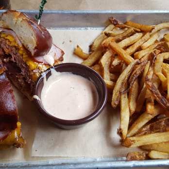 Vinsetta Garage - Macon bacon burger - American Near Me - Berkley, Michigan Vinsetta Garage - Macon bacon burger - American Near Me - Berkley, Michigan