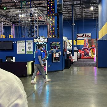 Jump!Zone Niles - Solo worker - Indoor Playcenter Near Me - Niles, Illinois