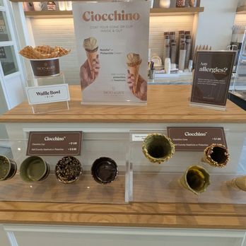 Bacio di Latte - Cone and cup options - Gelato Near Me - Thousand Oaks, California Bacio di Latte - Cone and cup options - Gelato Near Me - Thousand Oaks, California