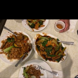 Vegetable chow fun & mixed vegetables w/tofu