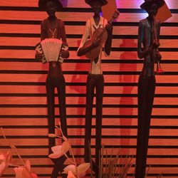Sessions By The Bay - Decor