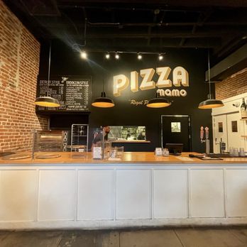 Pizza Mamo - inside the restaurant - Pizza Near Me - Honolulu, Hawaii