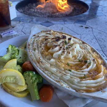 London Bridge Pub - Shepherds Pie - British Near Me - Monterey, California London Bridge Pub - Shepherds Pie - British Near Me - Monterey, California
