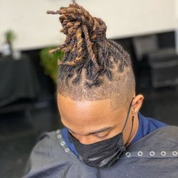 Bizzy Bee's Barbering 