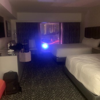 Flamingo Las Vegas - Queen beds - Hotels Near Me - Las Vegas, Nevada