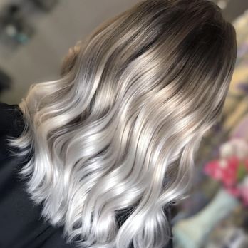 Lavi Maspero - Iced Honey (Heavy Balayage with Cut/Styling) - Hair Stylists Near Me - Los Angeles, California Lavi Maspero - Iced Honey (Heavy Balayage with Cut/Styling) - Hair Stylists Near Me - Los Angeles, California
