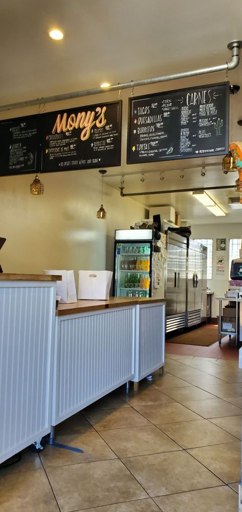 Mony's Mexican Food