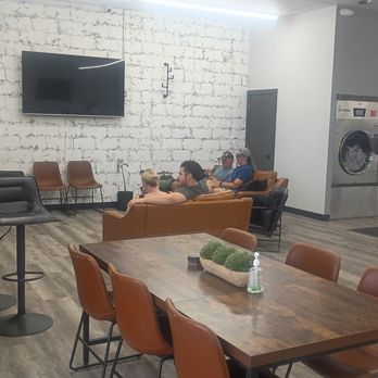 Main Street Washateria - customer lounge - Laundromat Near Me - Cedar City, Utah