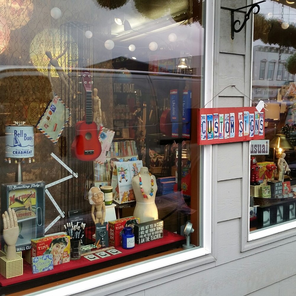 NIVA green - Used, Vintage & Consignment Near Me - Long Beach, Washington NIVA green - Used, Vintage & Consignment Near Me - Long Beach, Washington