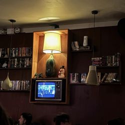 Strange Flavor Burger Shack - Old tube tv playing something idk
