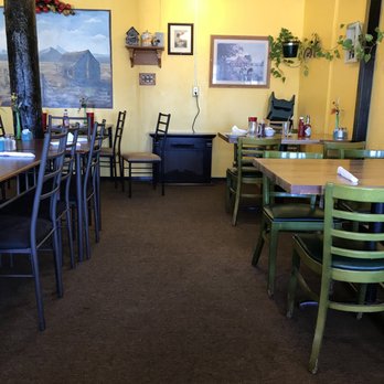 Farmhouse Restaurant - Very unique decor - American Near Me - Benson, Arizona