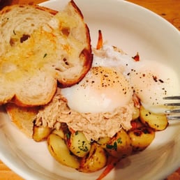 Chicken and Eggs Bowl Breakfast