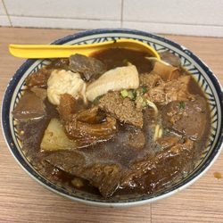 榮記粉麵 - China  銅鑼灣, Hong Kong   榮記粉麵Wing Kee Noodle Add.: G/F, 27A Sugar Street, Causeway Bay Tel.: 28082877
