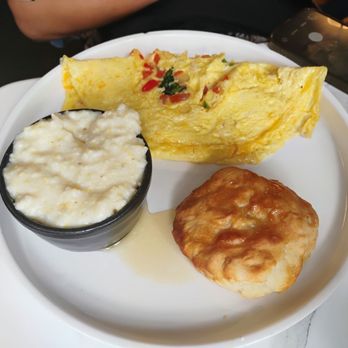 Brulee - Omelet, grits, and biscuit - Breakfast & Brunch Near Me - Chicago, Illinois