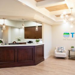 True Oral, Facial & Dental Implant Surgery - Front Desk