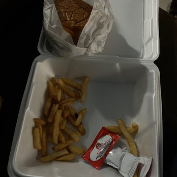 Angelo's Stuffed Pizza - This is how many fries I got and they look very little compared to the other orders. - Pizza Near Me - Chicago, Illinois