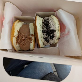 6Cloud - Chocolate and sea salt Oreo flavours - Desserts Near Me - North York, Ontario