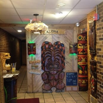 Chef Shangri-La - Entryway - Chinese Near Me - North Riverside, Illinois Chef Shangri-La - Entryway - Chinese Near Me - North Riverside, Illinois