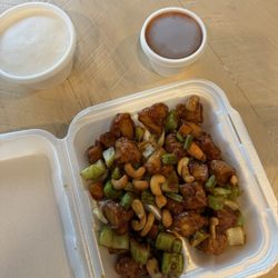 Peking Garden - Cashew Chicken