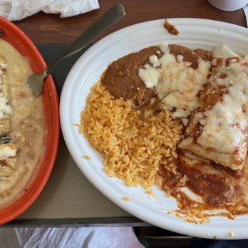 Tacos Mexicanos - Chicken Enchiladas beef burritos Poblano chili - Mexican Near Me - Macedonia, Ohio Tacos Mexicanos - Chicken Enchiladas beef burritos Poblano chili - Mexican Near Me - Macedonia, Ohio