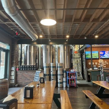 Pinthouse Pizza - Pizza Near Me - Austin, Texas