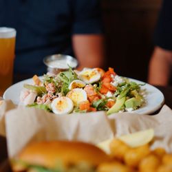 Craggy Range Sports Bar & Grill - Fresh salads, cold beer, and good company--classic Craggy Range fuel.