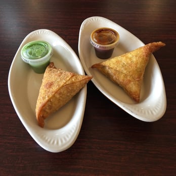 Layla's Kitchen - Chicken & meat sambusa - Indian Near Me - Columbus, Ohio