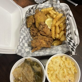 Little New Orleans - 8 Piece Wings with Two Sides Mac n Cheese Smothered Cabbage - Cajun/Creole Near Me - Houston, Texas Little New Orleans - 8 Piece Wings with Two Sides Mac n Cheese Smothered Cabbage - Cajun/Creole Near Me - Houston, Texas