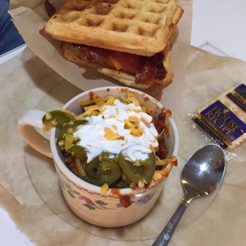 3 Keys Brewing - Grilled cheese waffle sandwich with maple bacon and a side of chili - Breweries Near Me - Bradenton, Florida