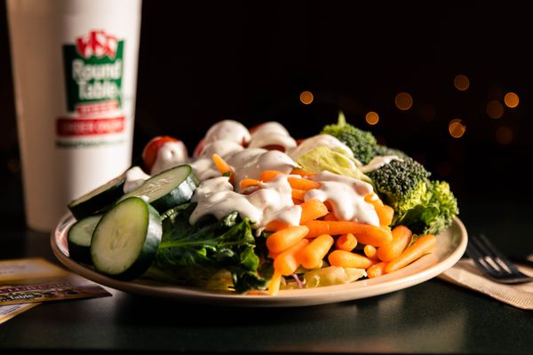 Round Table Pizza by null